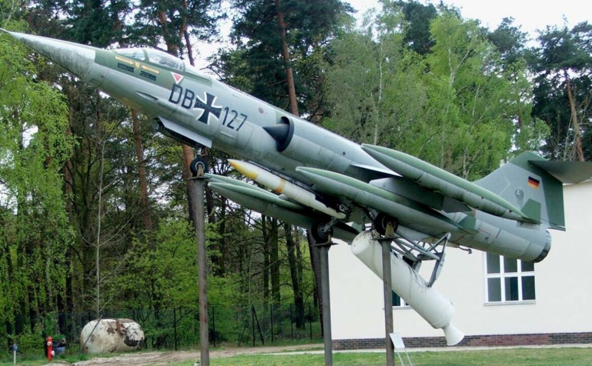 F-104-Nuclear-Mission